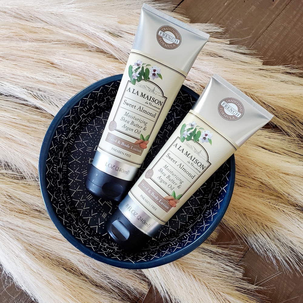 A La Maison Soothing Sweet Almond Moisturizing Lotion 2pc